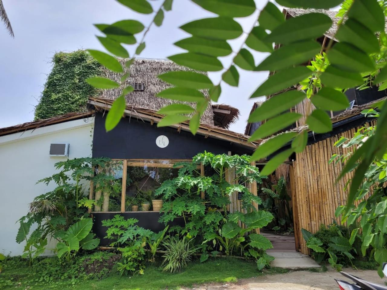 Tarzan'S House Hotel General Luna  Kültér fotó